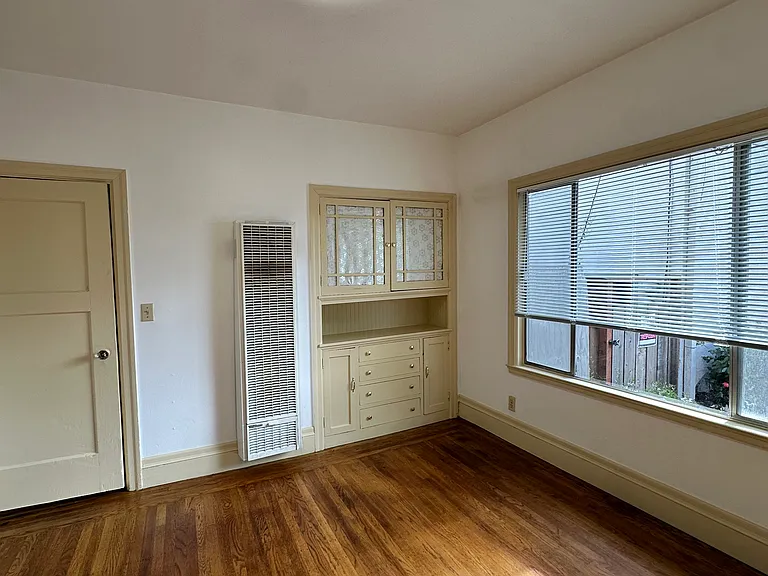 1532 Woolsey St #A — Photo 33