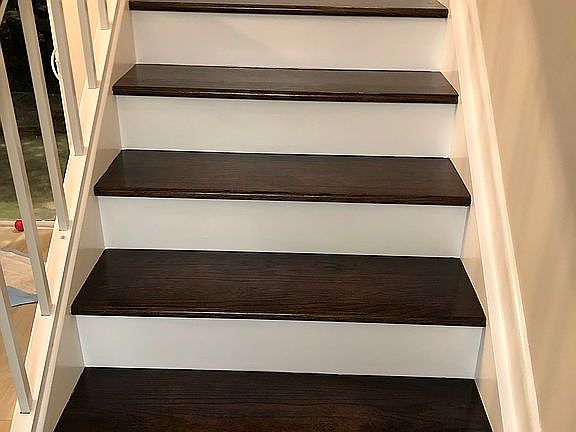 5th image of 1082 Fairfax Cir W