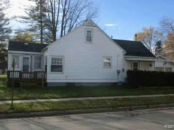 201 Grant St, Auburn, MI 48611