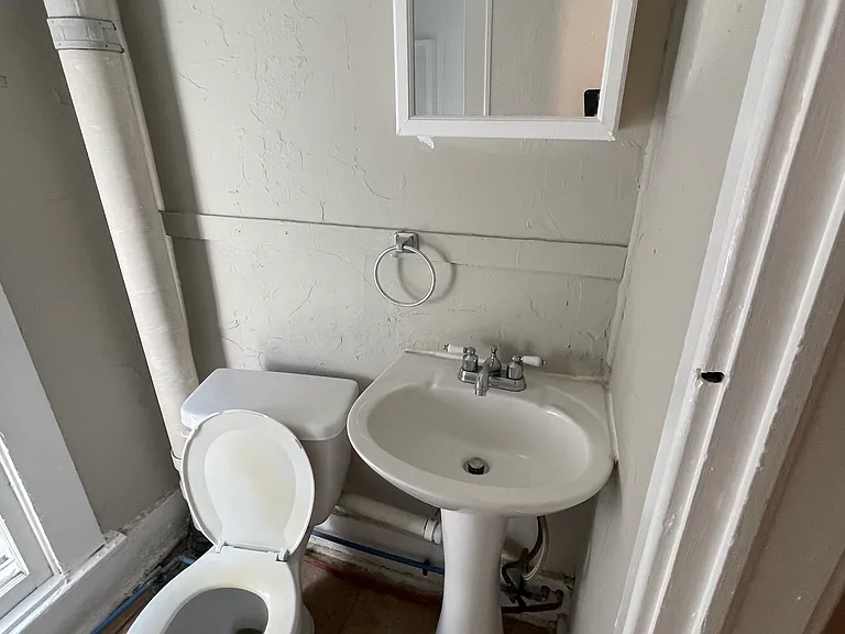 600 SW 6th Ave #3 — Photo 10