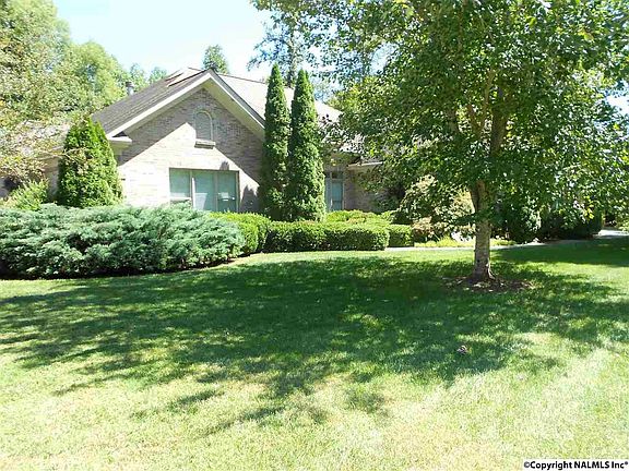 4th image of 3009 Basswood Way SE