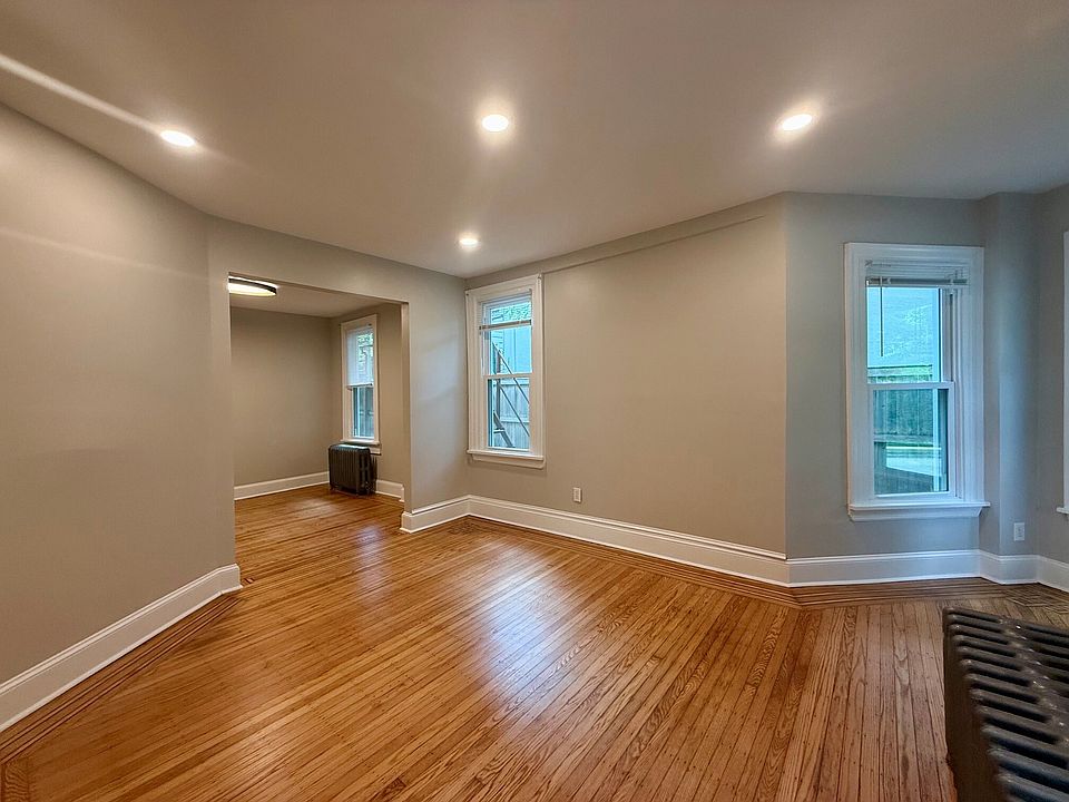 1st image of 2602 W 18th St APT 1