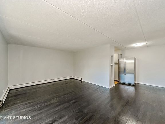 4th image of 584 Fairway View Dr APT 3J