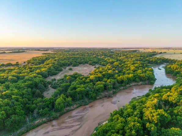 1299 E Us Highway 160, Argonia, KS 67004