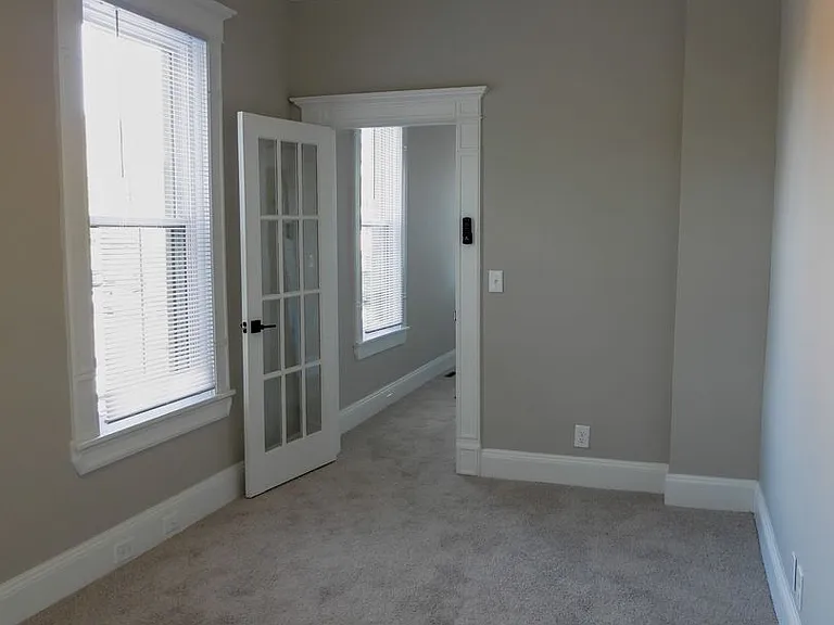 364 372 Sycamore 684 #686 — Photo 57