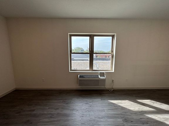 2nd image of 101 Main St S #204