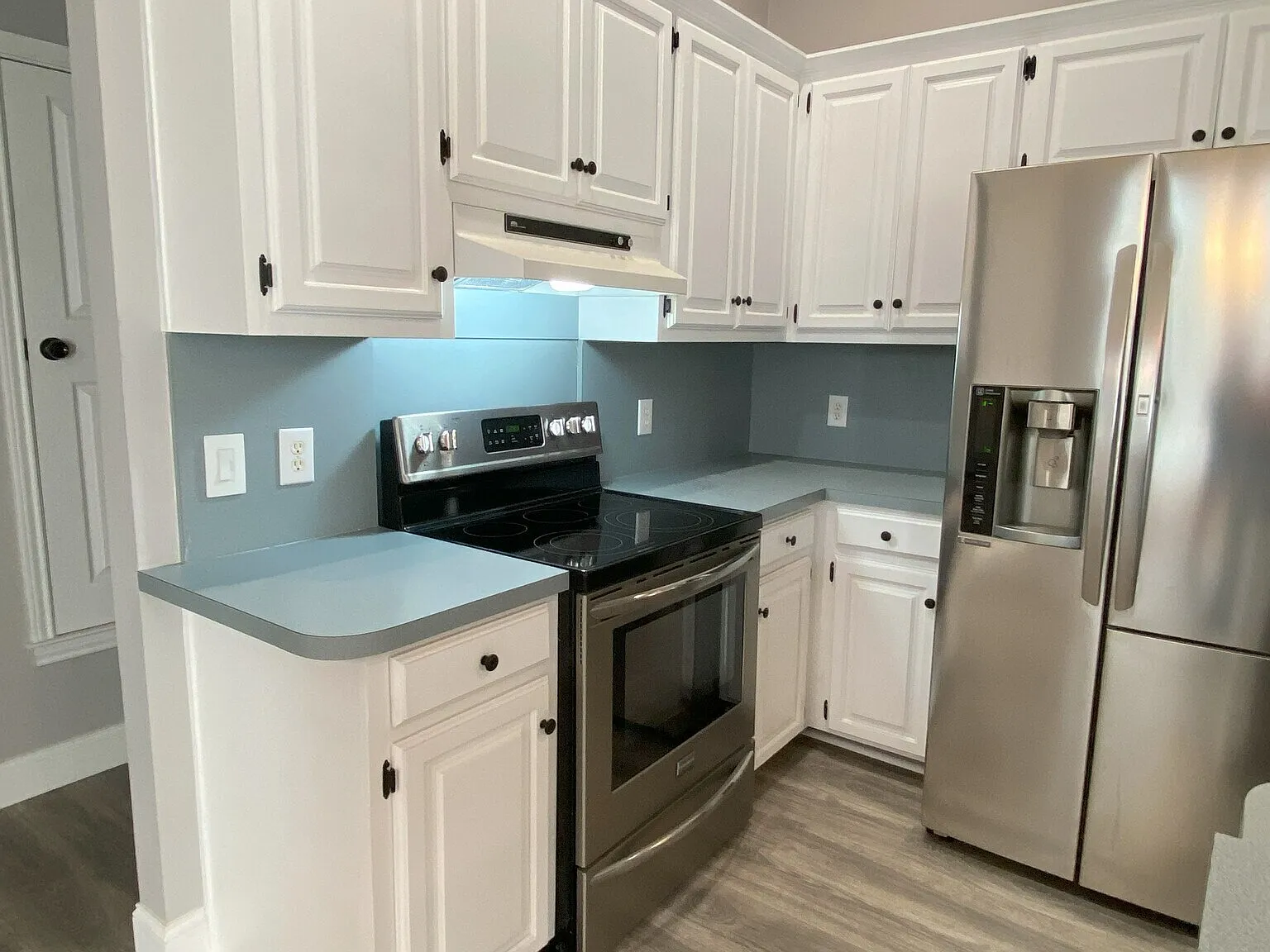 3 bed, 1357 sqft, $1,920 — Photo 3