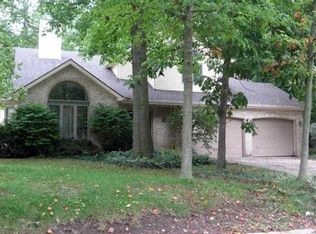 8305 N Ravenwood Dr, Muncie, IN 47303