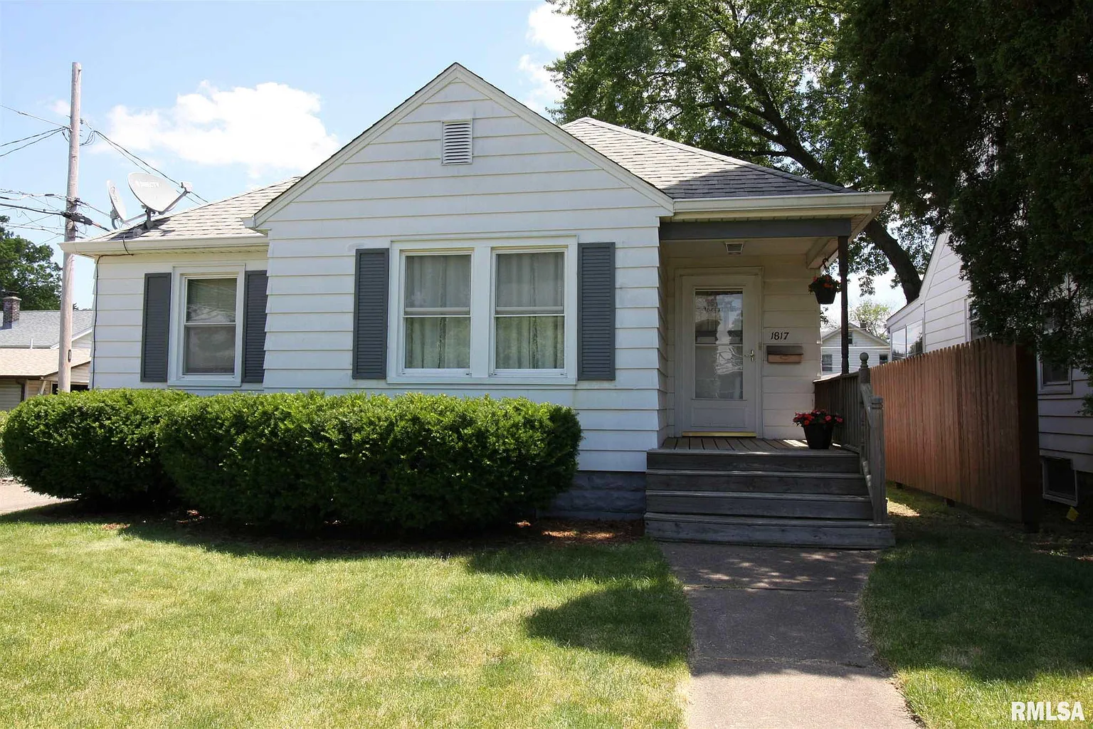 1817 36th St photo 1