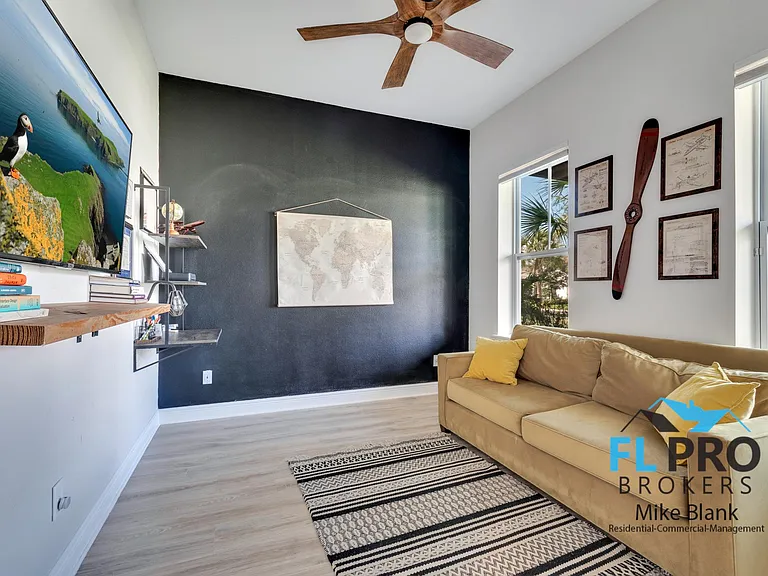 13321 Beebe Aly — Photo 7