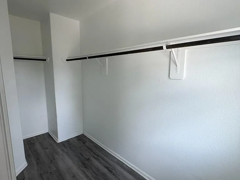 505 Hines Ave #B — Photo 13