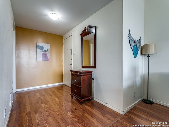 5th image of 3678 HIDDEN DR #1801