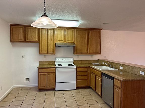 3rd image of 4533 Tortuga Ct