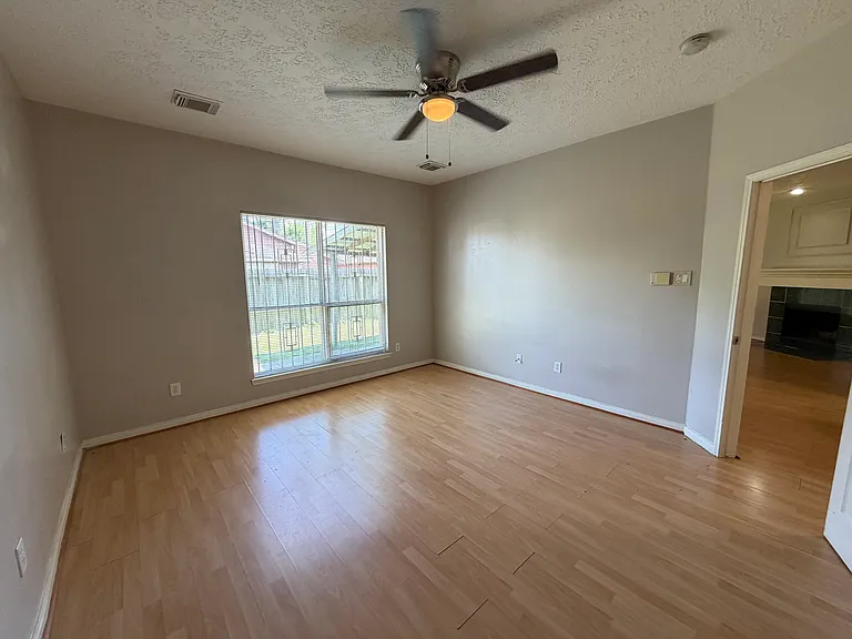 13403 Agarita Ln — Photo 36
