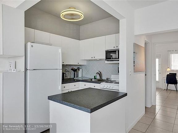 2nd image of 3177 S Ocean Dr APT 323