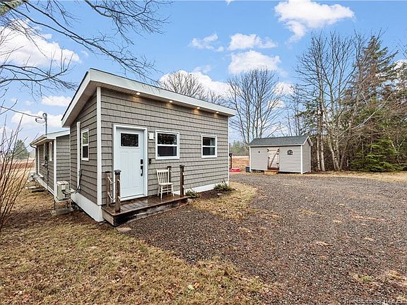 4th image of 4 Kelly Ln