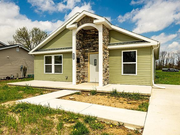 2nd image of 2033 Heritage Dr