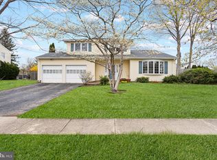 4 Graham Rd, Allentown, NJ 08501