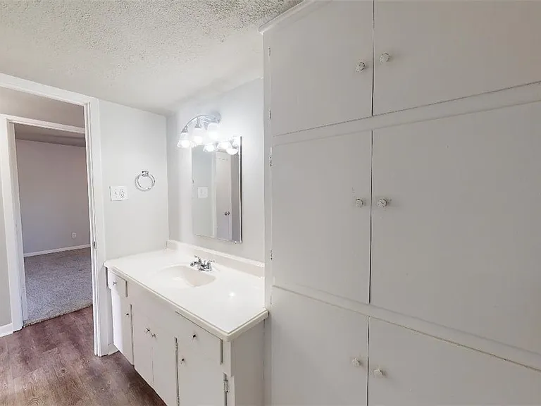 3800 E 29th St #4 — Photo 15