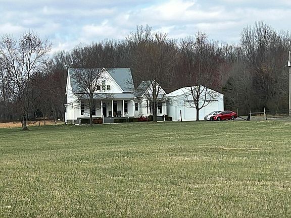 3rd image of 1075 Pocahontas Rd