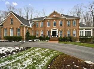 29 Gassaway Ln, Edgewater, MD 21037