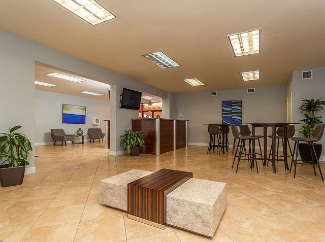 Clubhouse to Entertain Guests