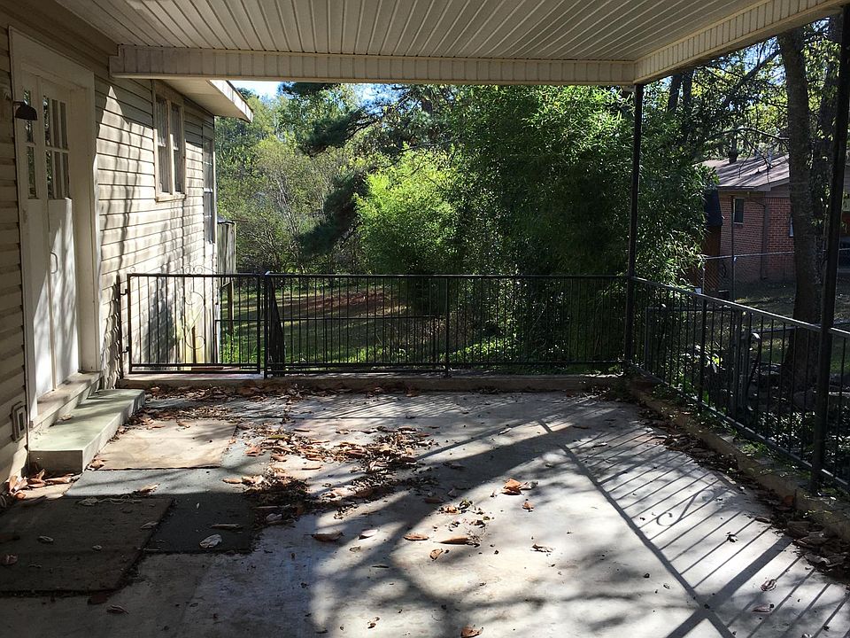 2nd image of 311 Oakwood Ave