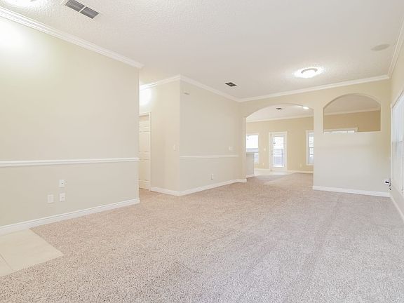 5th image of 1303 Windy Meadow Dr