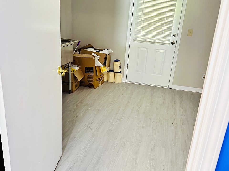 2nd image of 5738 S Chestatee St Suite D