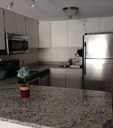 2nd image of 2106 Kanawha Blvd E APT 405