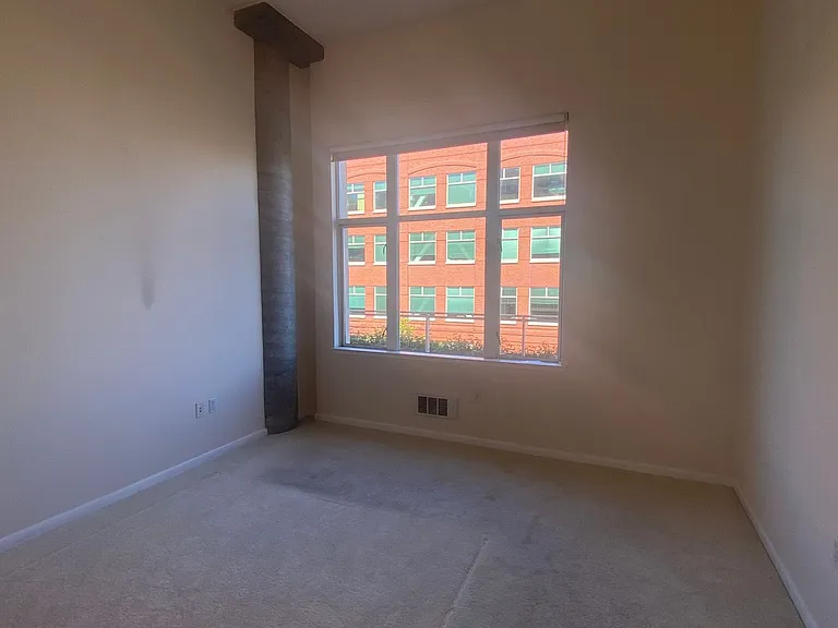 5855 Horton St #412 — Photo 8