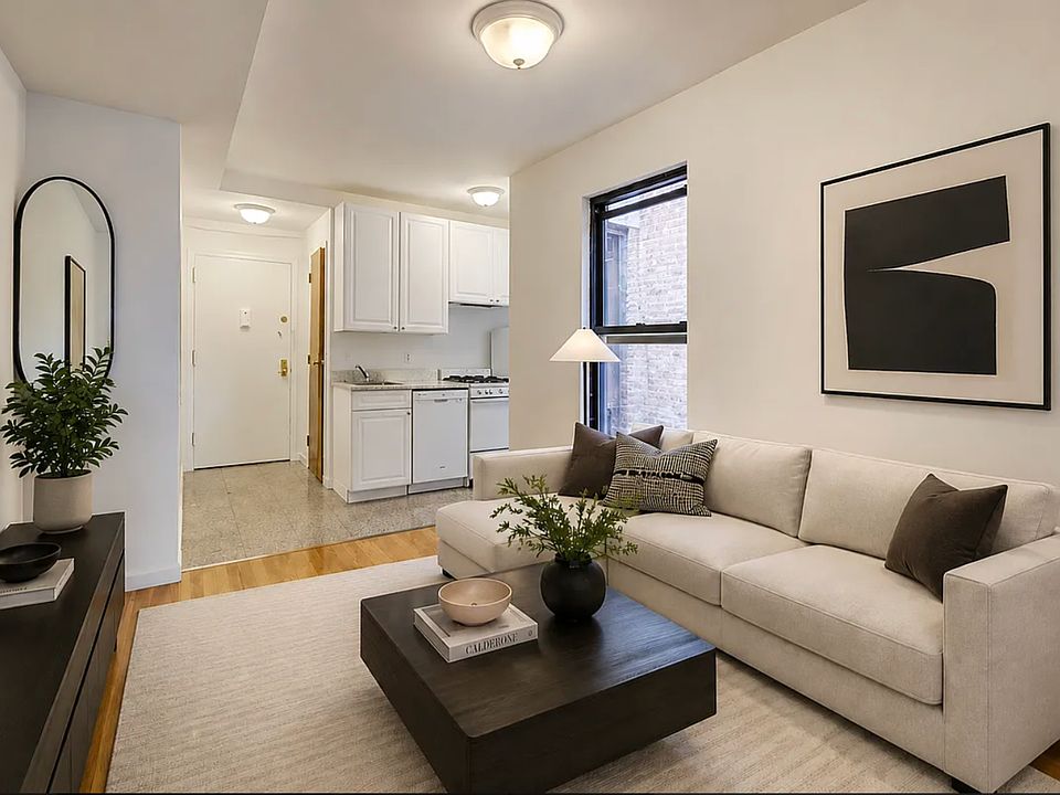 1st image of 7 Carmine St APT 21