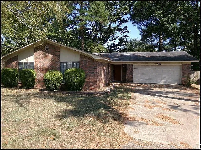 3 bed, 2.0 bath, 1440 sqft, $1,500 — Photo 1