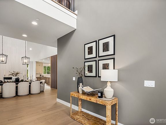 4th image of 12925 NE 70th Lane