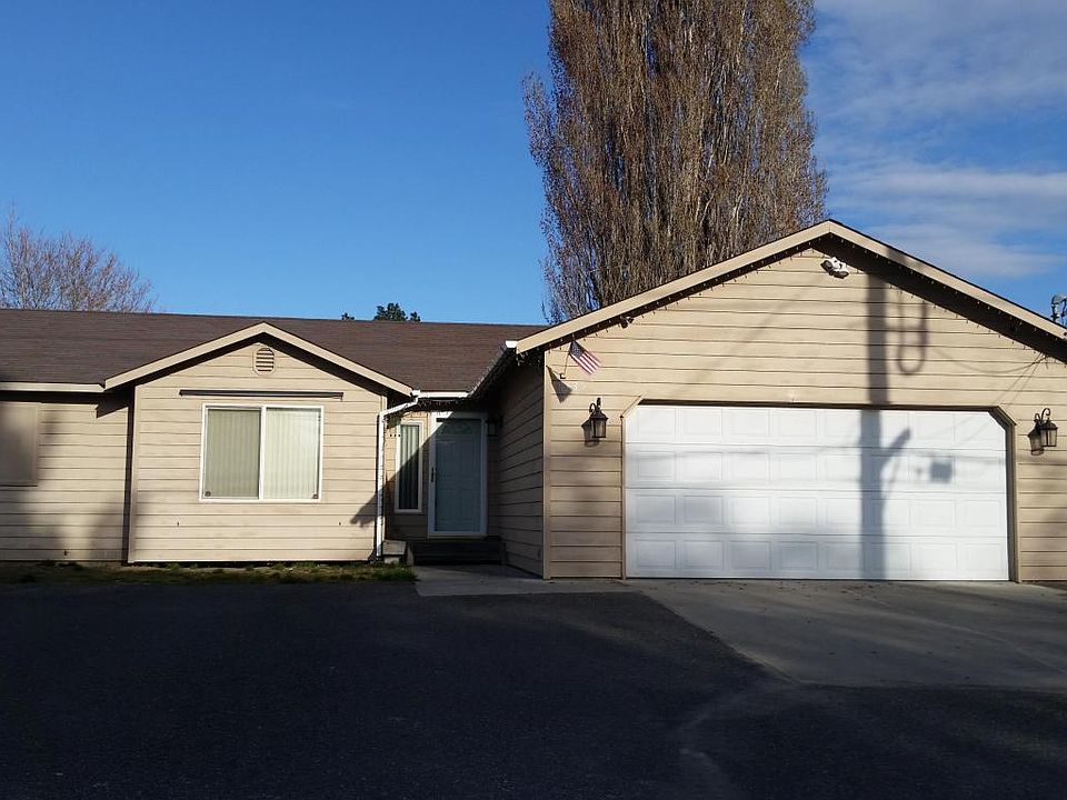 1st image of 3235 NW Cascade Ave