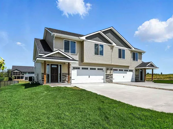 222A Vista Dr, Kalona, IA 52247