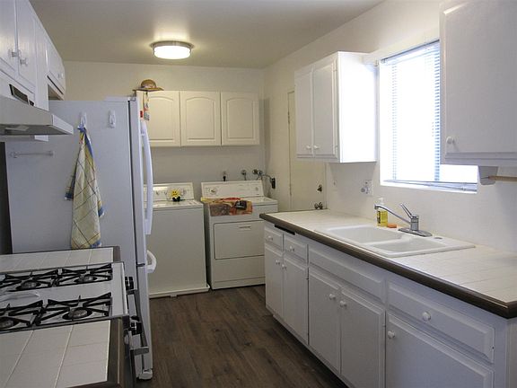 5th image of 3169 Coral Dr