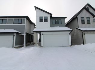316 Copperhead Way S, Calgary, AB T2Z5H2