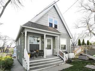 2449 N Oakland Ave #2453B, Milwaukee, WI 53211