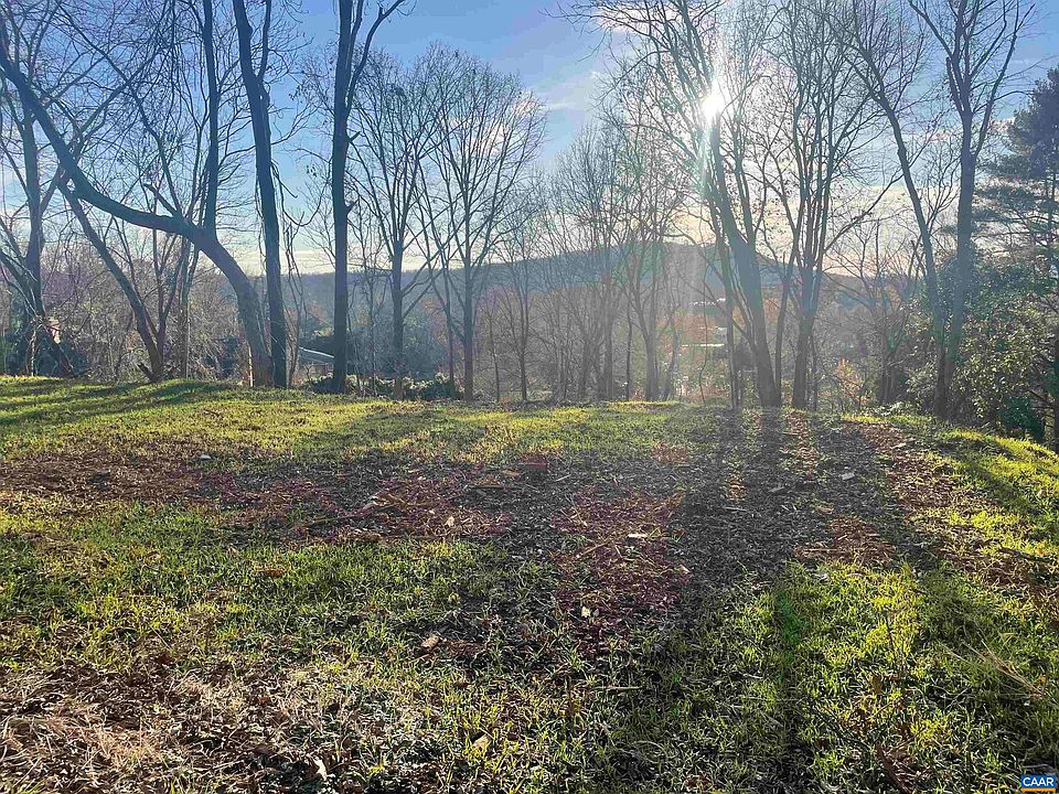 2nd image of E Haven Ct