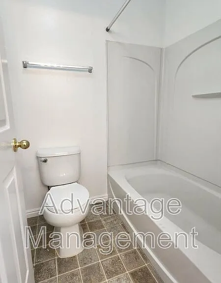 105 W Daybreak Ln — Photo 11