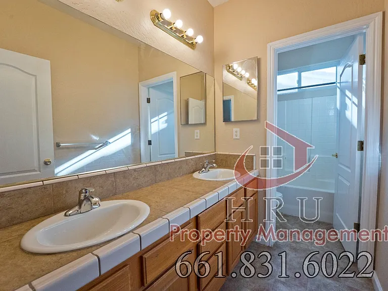 10907 Delicato Ct — Photo 10