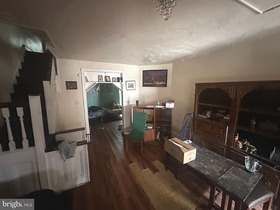 2nd image of 904 S Cecil St