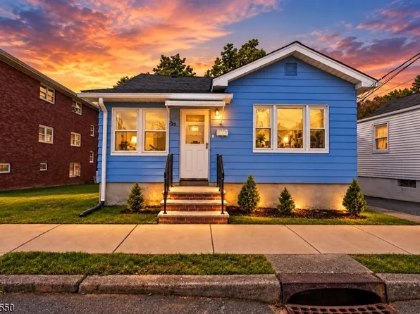 20 Wilson Ave, Totowa Boro, NJ 07512