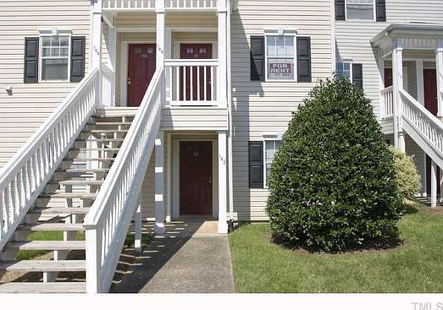 1st image of 142 Kingsbury Dr