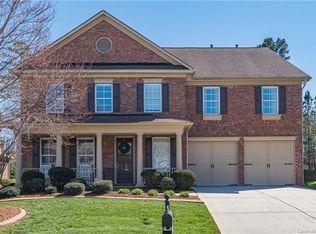 1016 Elsmore Dr, Matthews, NC 28104