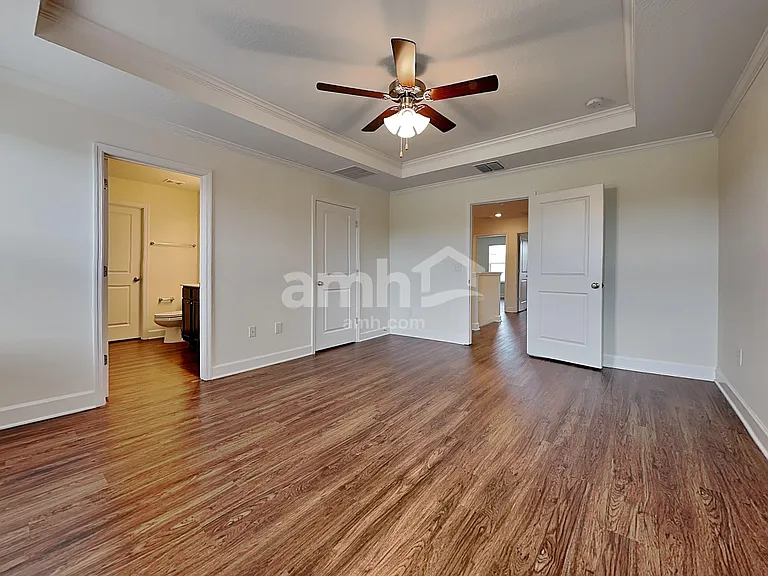 1045 Walden Pond Dr — Photo 12