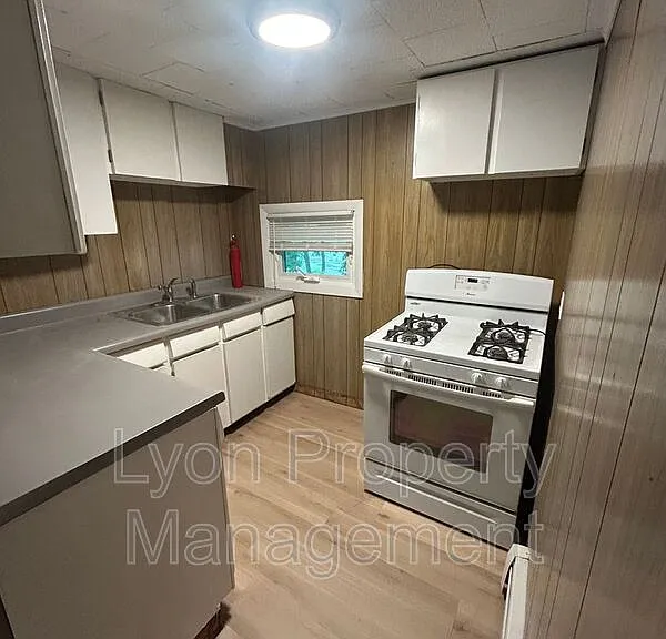 12 Oil Mill Ln #2-2A — Photo 2