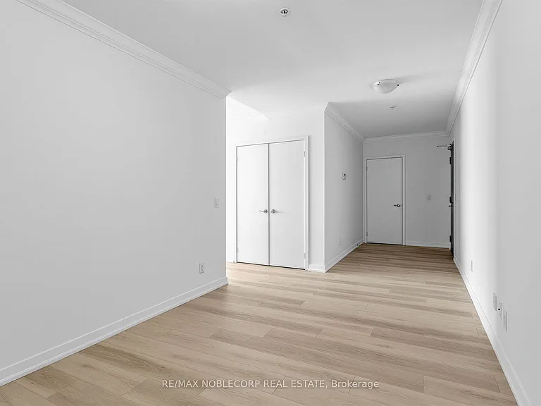 840 Queens Plate Dr #1705 — Photo 7