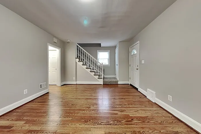 3 bed, 2.0 bath, 1288 sqft, $1,795 — Photo 4